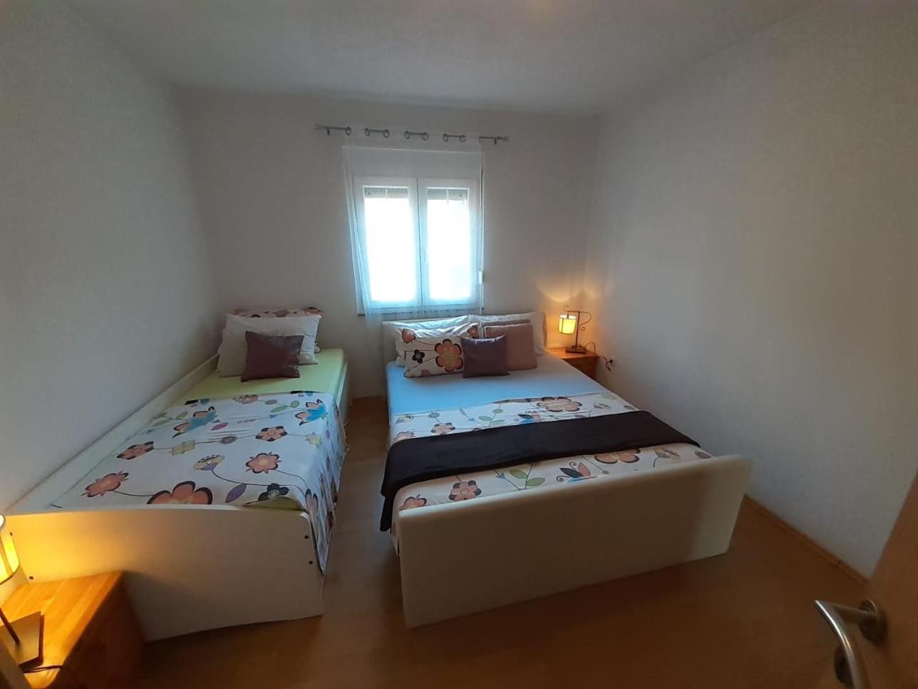 Apartments With A Parking Space Vodice - 13973 Zimmer foto